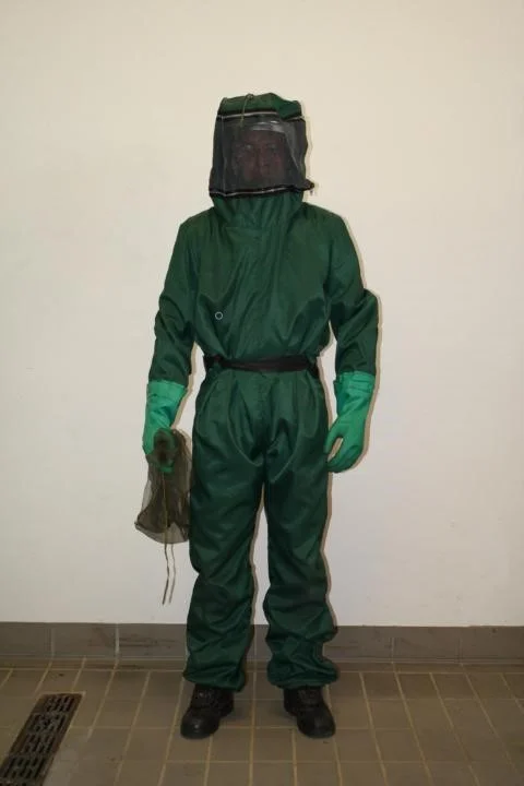 bekleidung_insektenschutzanzug.jpg