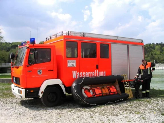 wasserrettung_GW_WR_SchlauchbootKlein.jpg